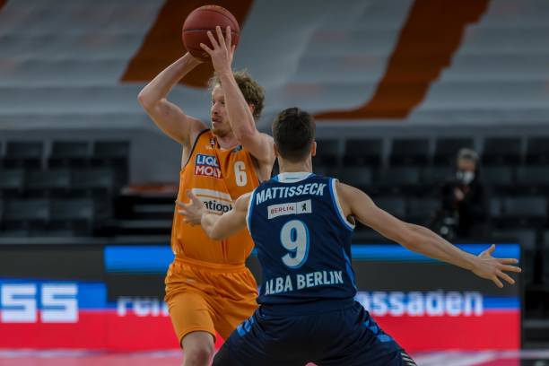 证明年轻天 证明年轻天